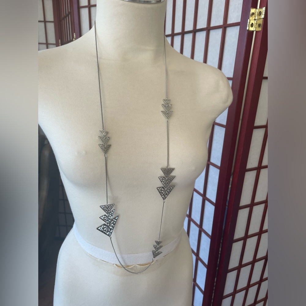 VINTAGE Silver Necklace